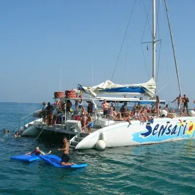 Fiesta en barco en Barcelona · Boat Party
