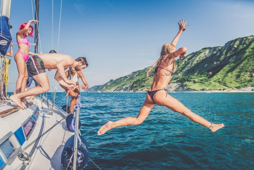 Tours y experiencias en barco y catamaranes en Denia